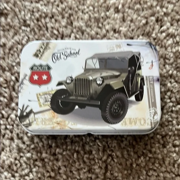 Vintage Jeep Tin Box - Picture 1 of 3